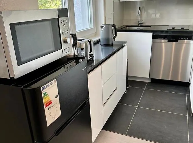 Wohlfuehlwohnung Im Erdgeschoss Ройтлинген